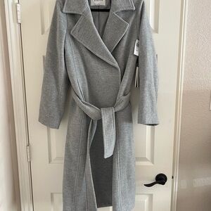 Aritzia Babaton Light Gray Coat 100% Wool Grey Small $428